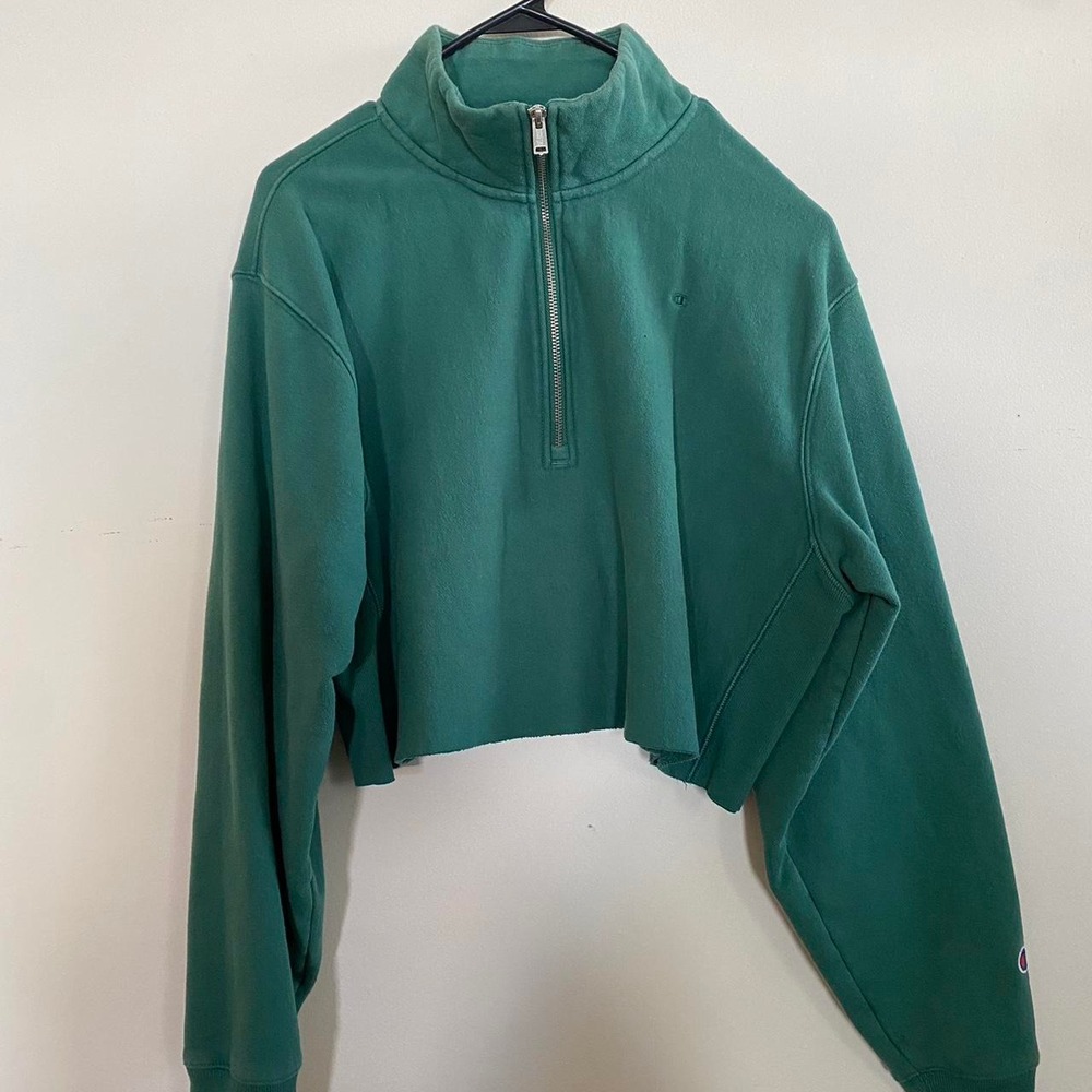 Champion cropped emerald green pullover